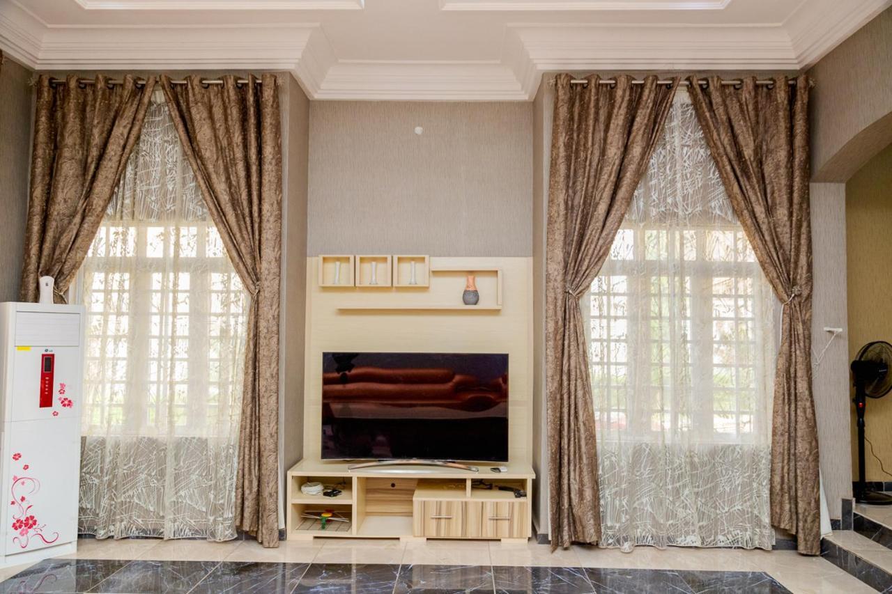 Akingston Residence イバダン エクステリア 写真