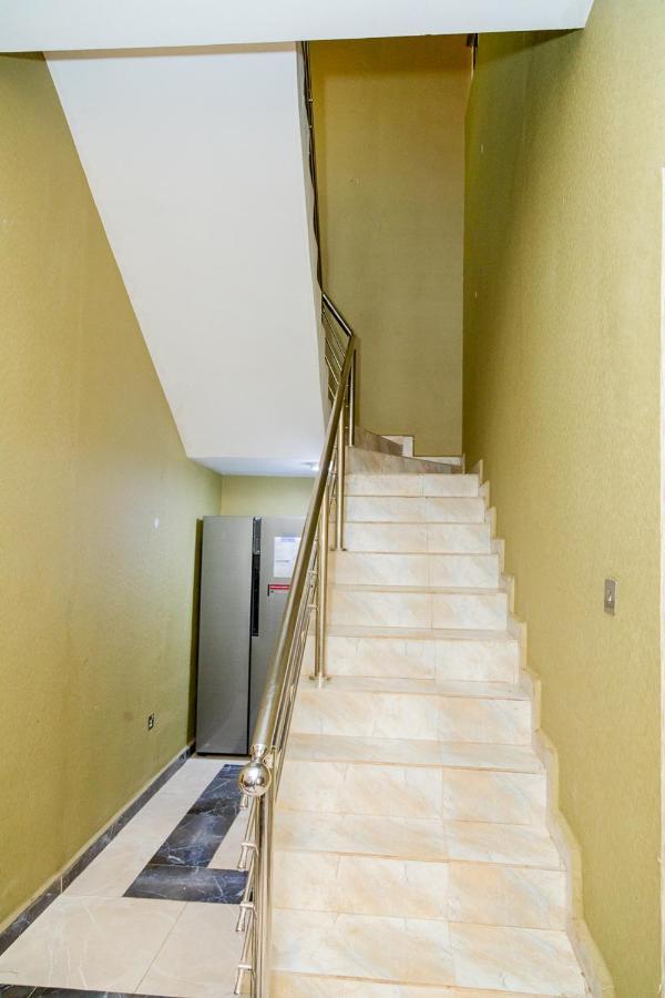 Akingston Residence イバダン エクステリア 写真