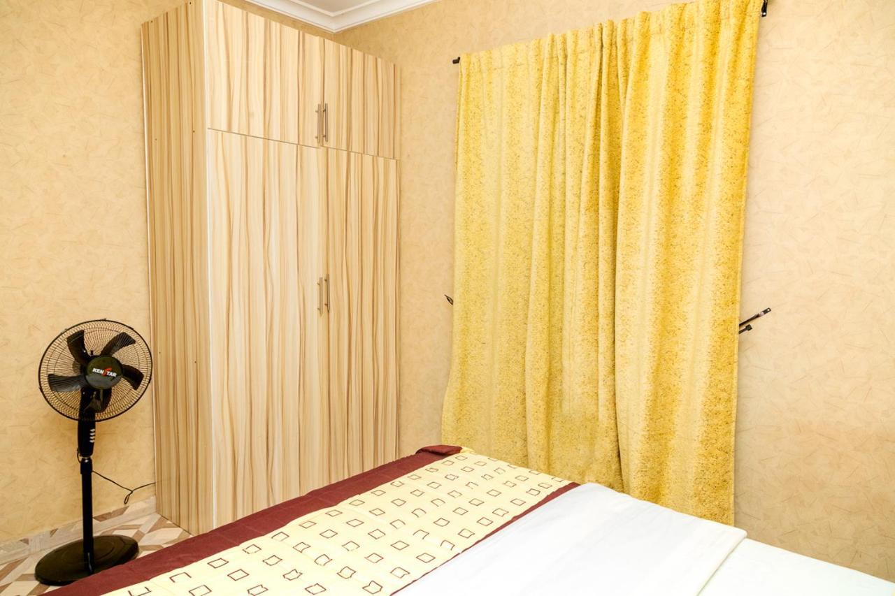 Akingston Residence イバダン エクステリア 写真