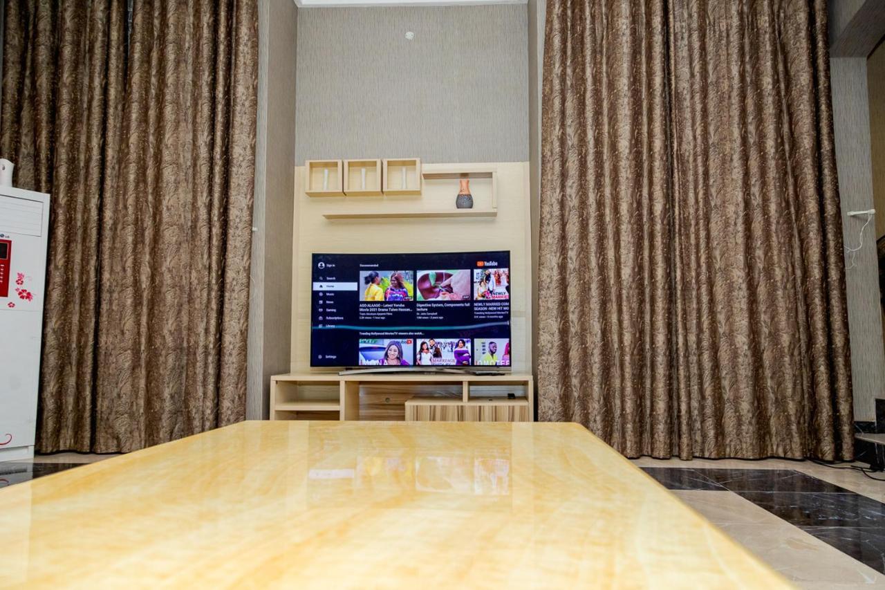 Akingston Residence イバダン エクステリア 写真