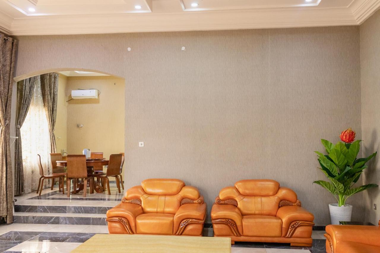 Akingston Residence イバダン エクステリア 写真