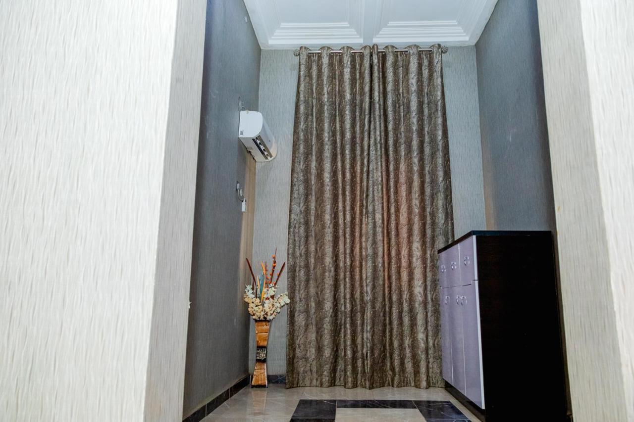 Akingston Residence イバダン エクステリア 写真